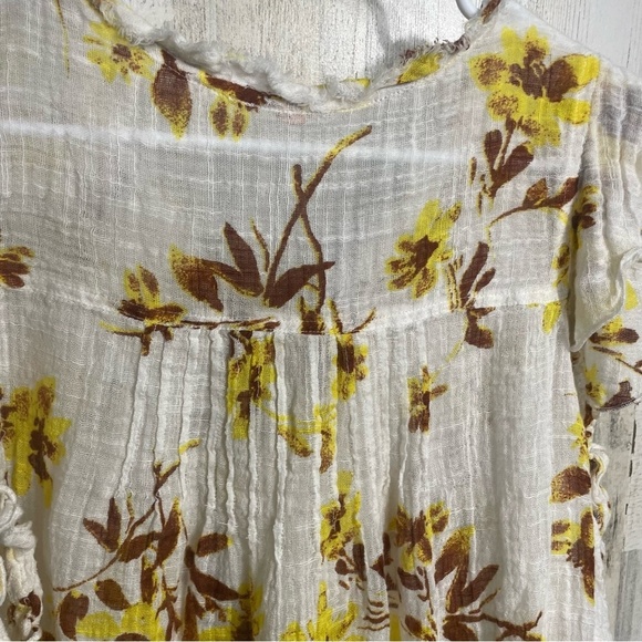 Free People Naya Ruffle Floral Blouse Ivory Short Sleeve Top size S Boho Cottage - Picture 9 of 11